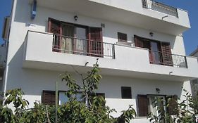 Apartments Lans